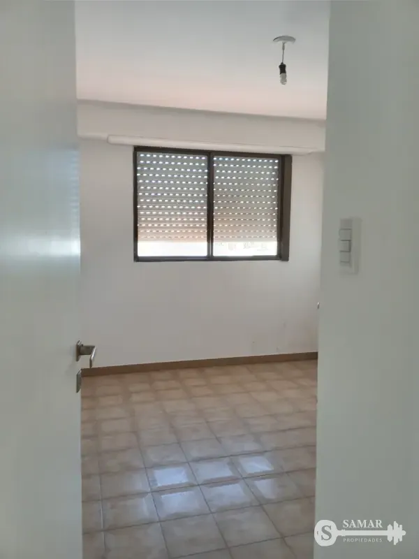 ALQUILER O VENTA: Uruguay 3249 Piso 2 - foto 1