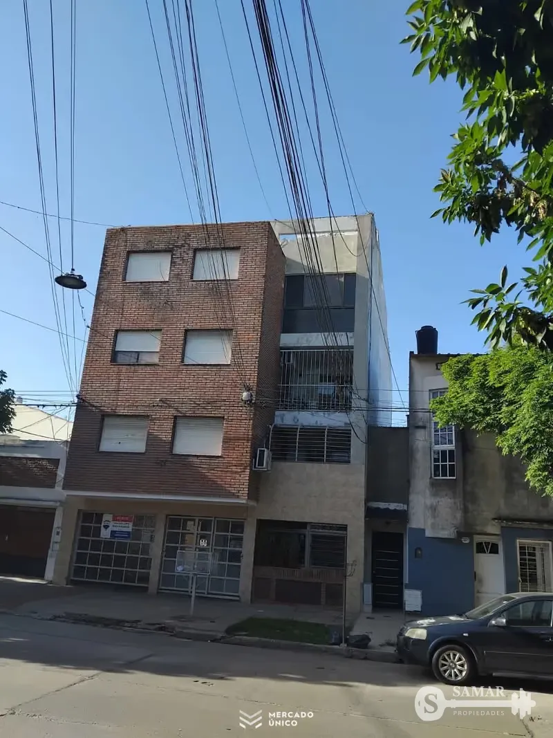 Uruguay 3249 Piso 2